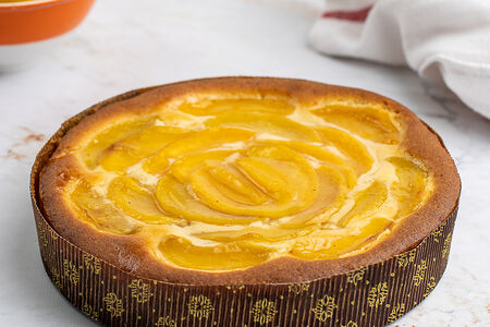 Пирог Творожное чудо с персиком