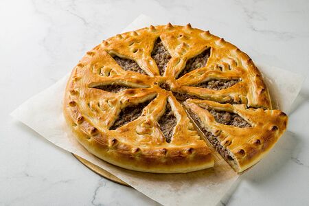 Пирог с Мясом и капустой