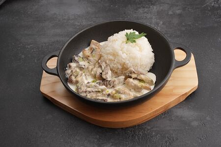 Бефстроганов