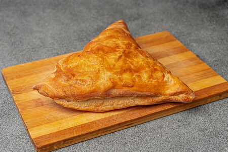 Слойка с мясом