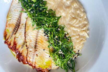 Орзо с копченым угрем