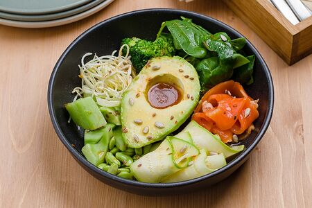 Боул с лососем