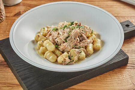 Ньокки с томленой уткой