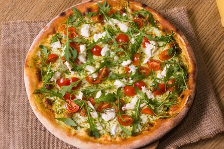 Пицца с кальмаром