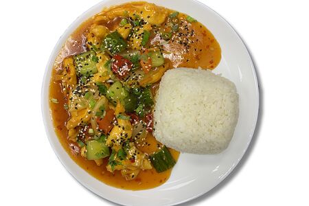 Курица в кисло-сладком соусе с рисом на пару