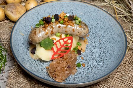 Колбаска из мраморной говядины