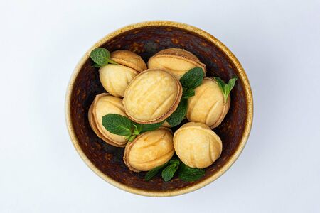 Орешки со сгущенным молоком