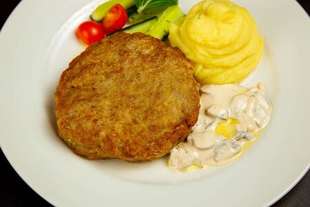 Котлета из говядины