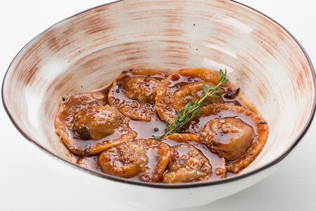 Равиоли с мясом бычьих хвостов и соусом пьемонтезе