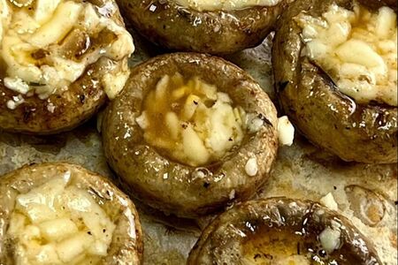 Шампиньоны по грузинский зизи-пизи с сыром