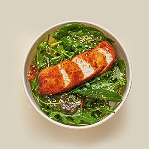 Микс-салат с курицей и имбирной заправкой