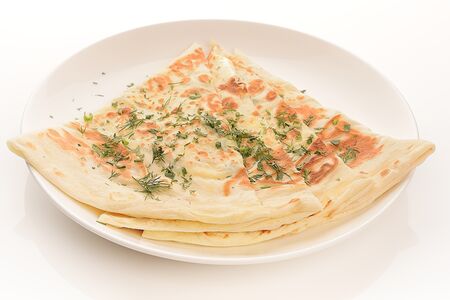 С сыром Моцарелла, зеленью, сливочным соусом