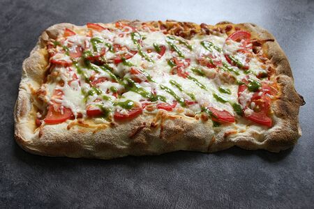 Римская пицца Маргарита