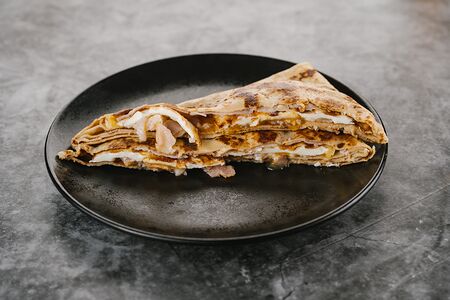 Королевский блин с беконом и яйцом