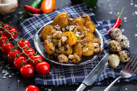 Картофель жаренный с грибами