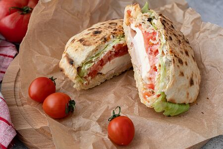 Пучча с ветчиной из индейки