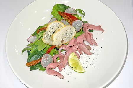 Салат с уткой су-вид