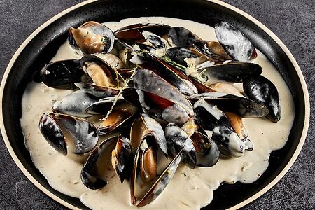 Мидии в сливочном соусе