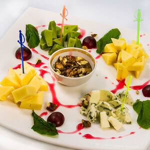 Сырная тарелка