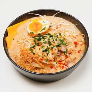 Сырный Рамен с курицей