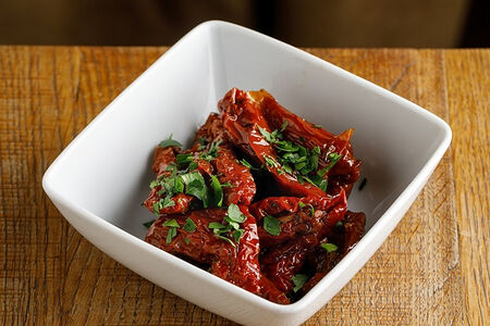 Итальянский вяленые томаты