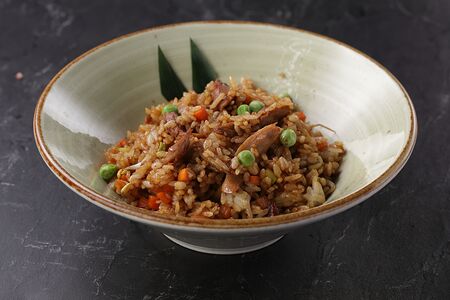 Рис с пекинской уткой