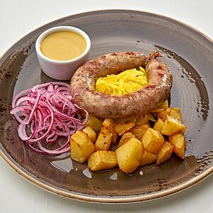 Колбаска из курицы с квашенной капустой