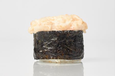 Гункан с креветкой