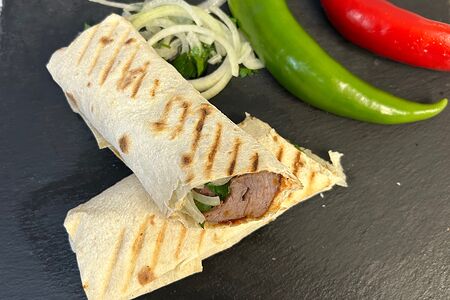 Из курицы в лаваше