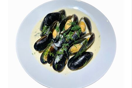 Мидии в соусе блю чиз