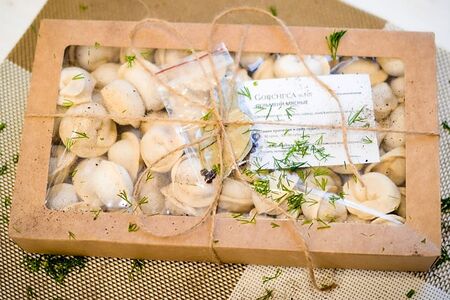 Пельмени самолепные замороженные