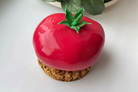 Муссовое пирожное Помидор