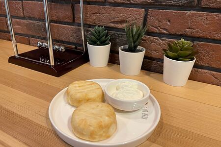 Сырники со сметаной