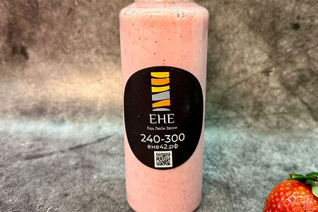 Клубничный милкшейк