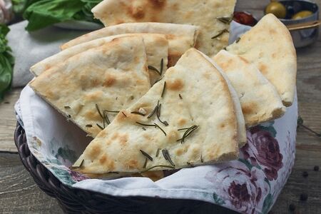 Фокачча с розмарином