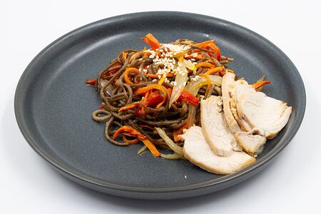 Гречневая лапша с курицей