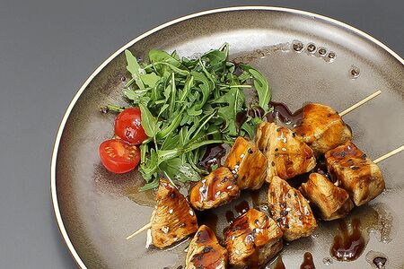 Куриный шашлык на шпажке