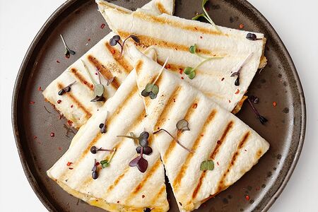 Кесадилья Четыре сыра