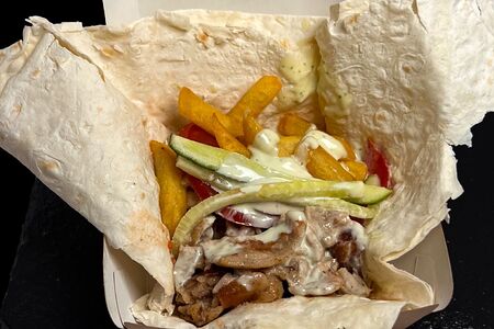 Шаурма на тарелке