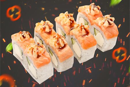 Маки с курицей запеченные