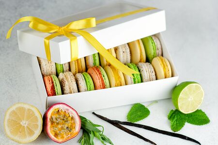 Набор макаронс Летний