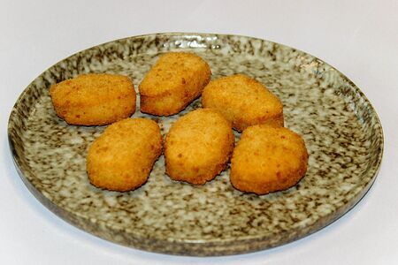 Куриные наггетсы