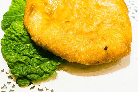 Беляш с мясом