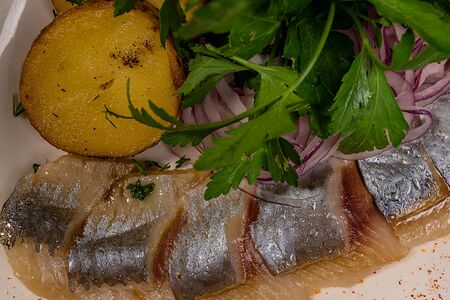 Селедочка с картофелем