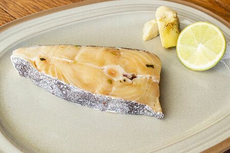 Полуфабрикат Стейк из черного палтуса, маринованный с мятой и сладким чили