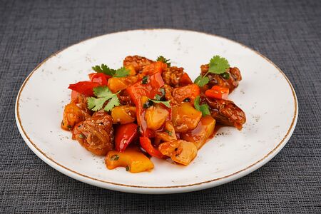 Свинина в кисло-сладком соусе