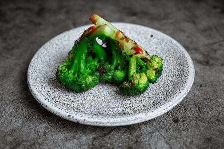 Брокколи на гриле