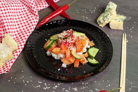 Поке с лососем