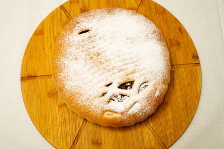 Пирог с малиной