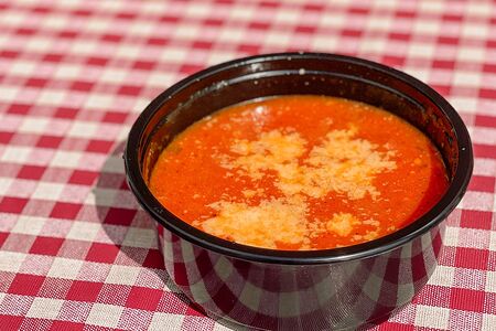 Томатный суп с сыром